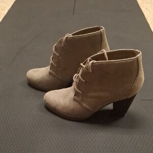 Women's Gray Ankle Boots